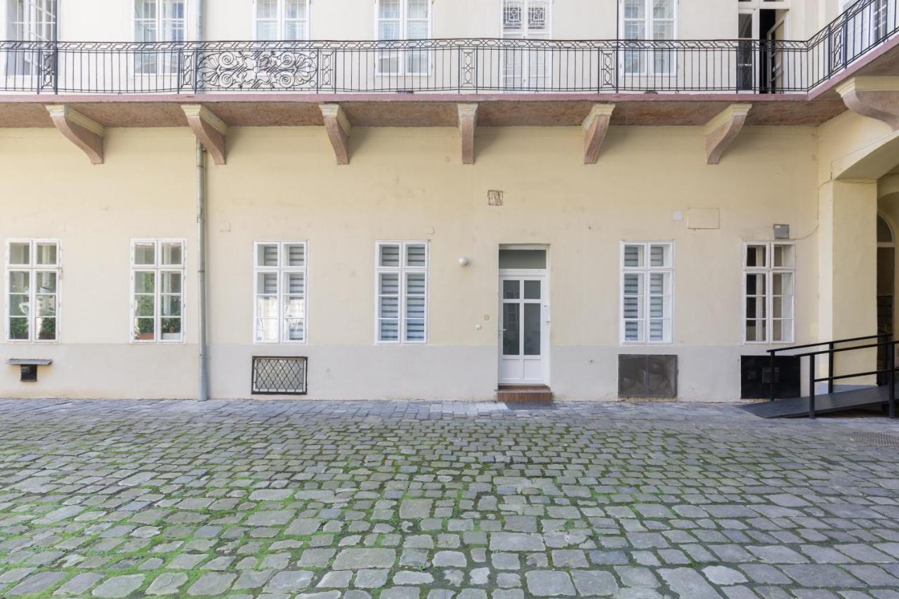 B17 Bajcsy Apartment Budapest Luaran gambar